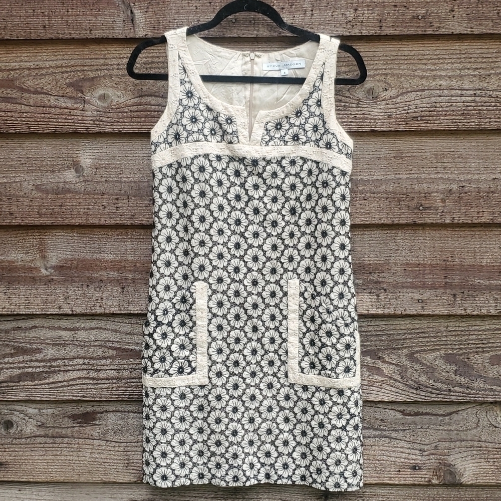 Steve Madden Embroidered flower dress 4